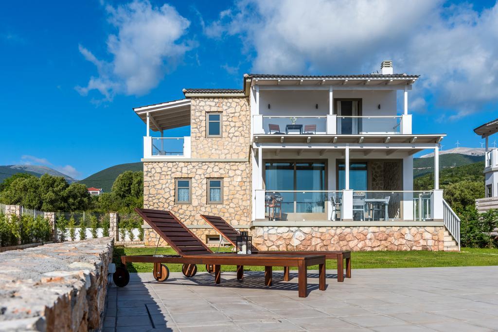 Villa White *