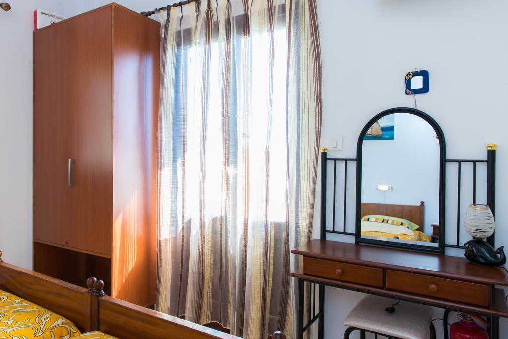 Afroditi Apartment *