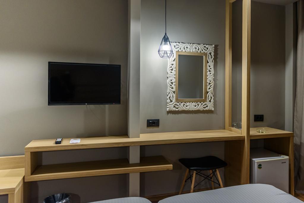 Agamemnon Hotel