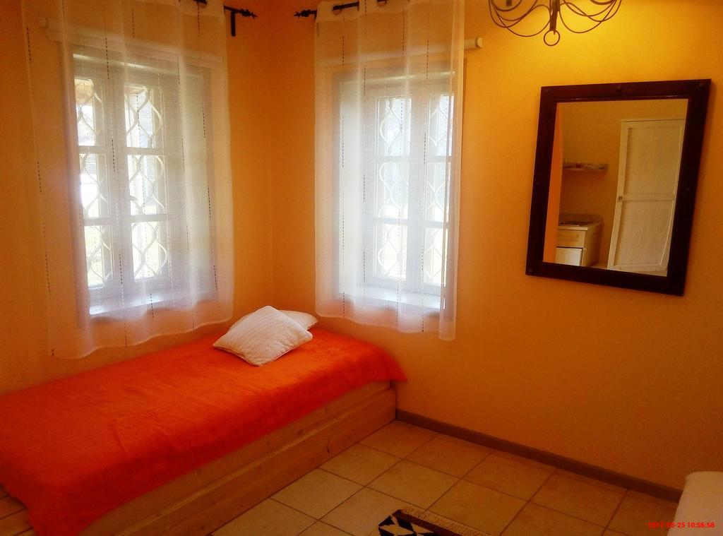 Guest house Linouria *