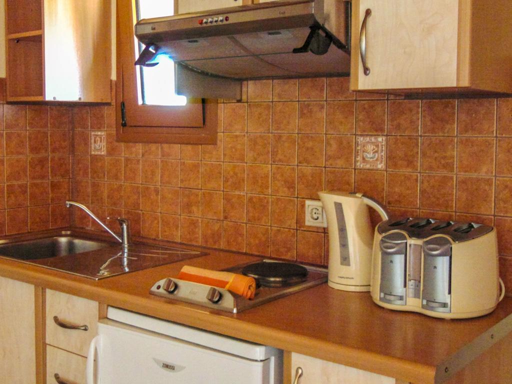 Eleni Apartment *