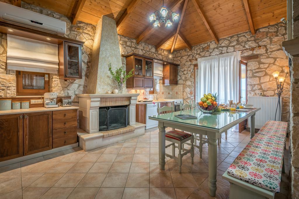 Tramonto With Private Heated Pool, By Zantewize Villa
