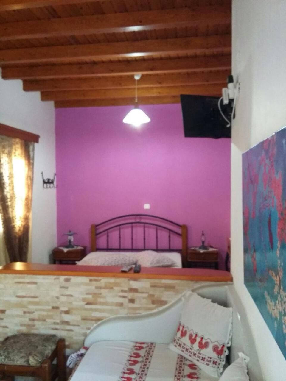 Avgerinos Paliochori Milos Island