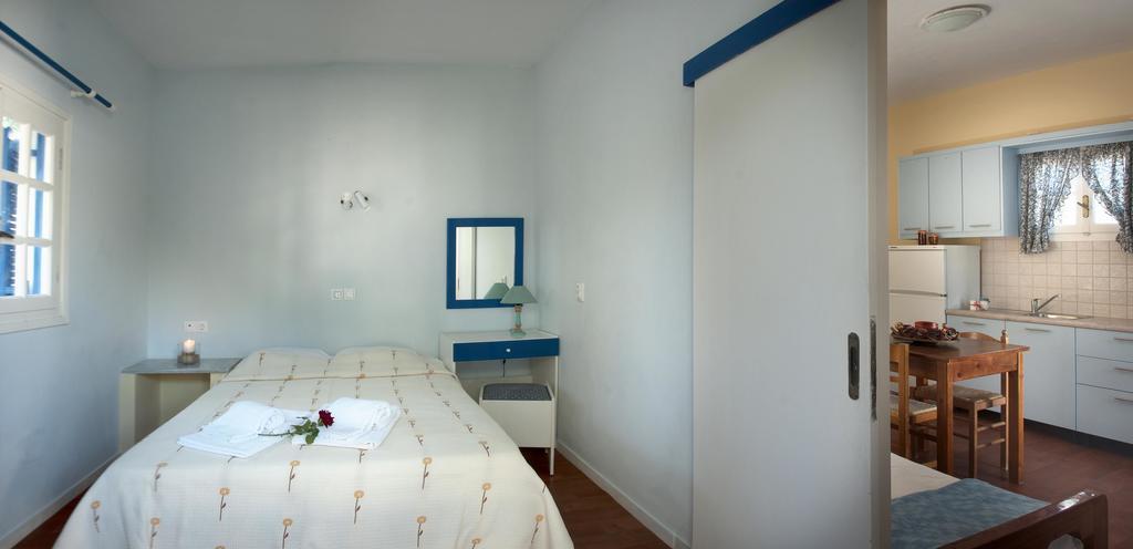 Akti Peroulia Apartment *