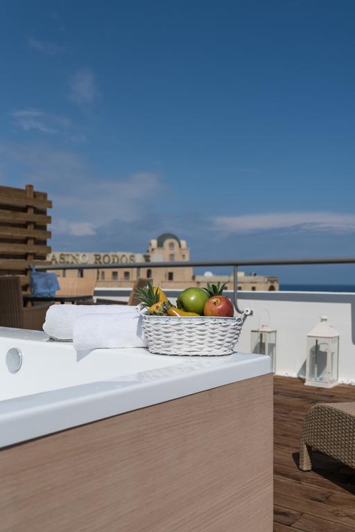 Center Rhodes City