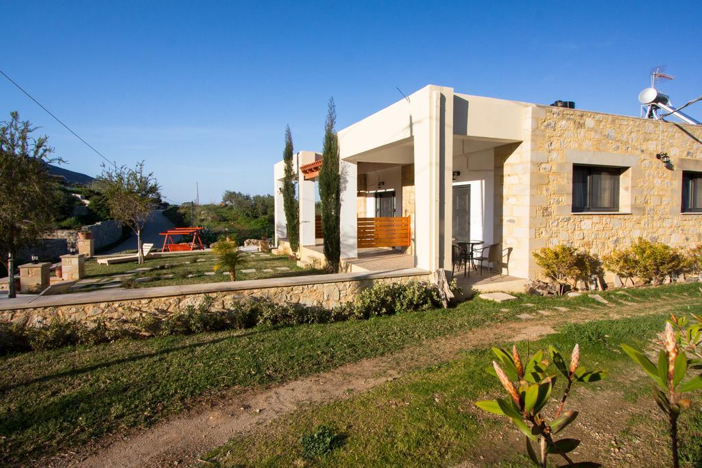 Apartment Agarathos Traditional Rooms - Pool - Kaliviani -On The Road To Balos Kaliviani