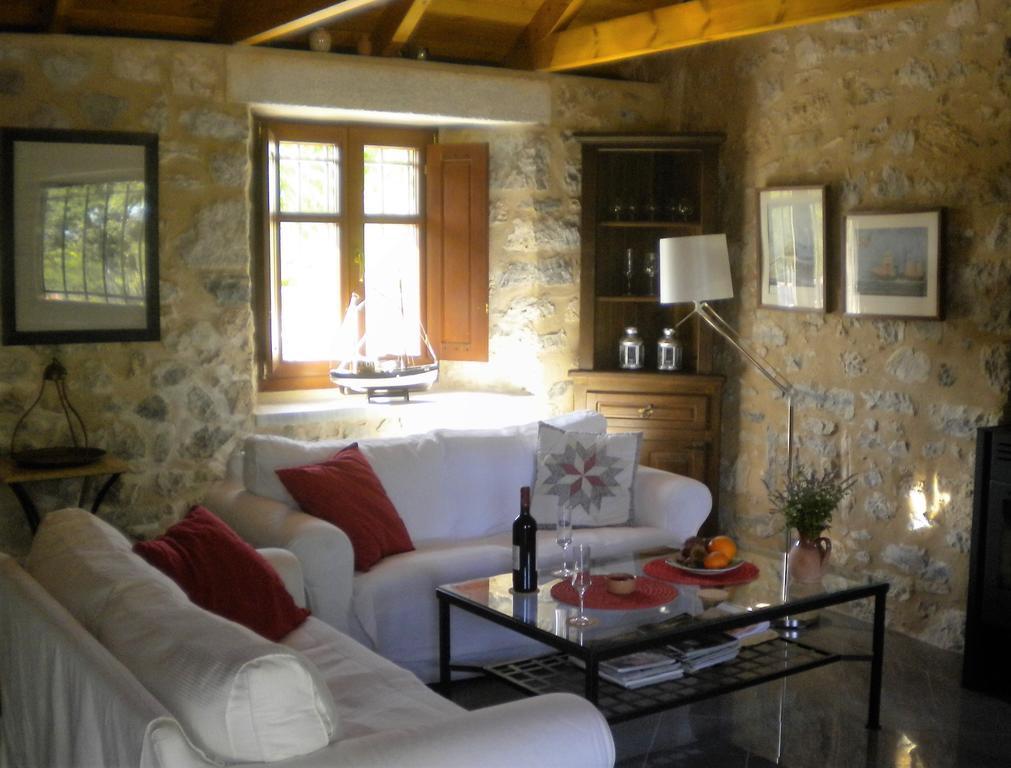 Stone House In A Quiet Landscape, Leonidion Holiday home