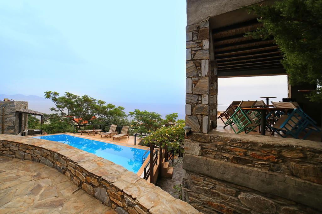 Pyrgos Traditional Village Apartment Agios Kirykos (Ikaria)