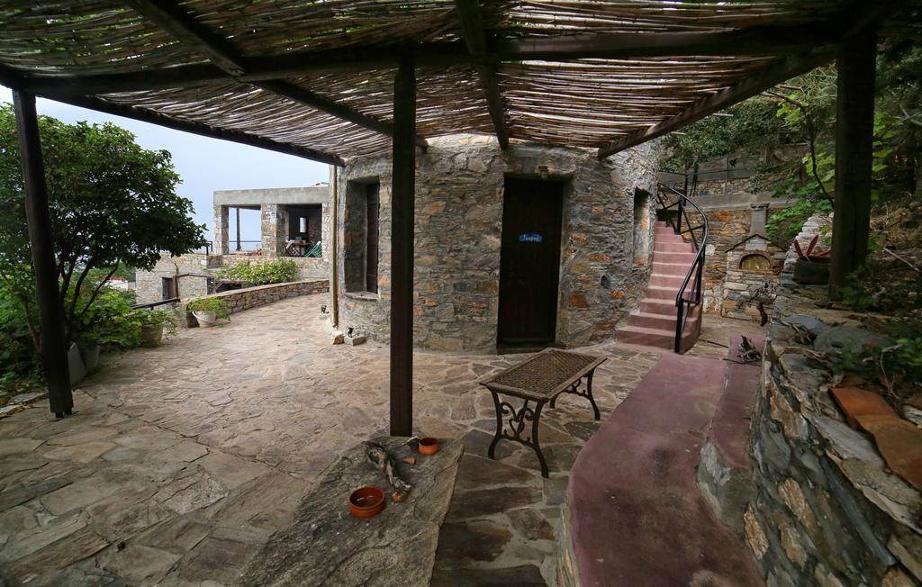 Pyrgos Traditional Village * Agios Kirykos (Ikaria)