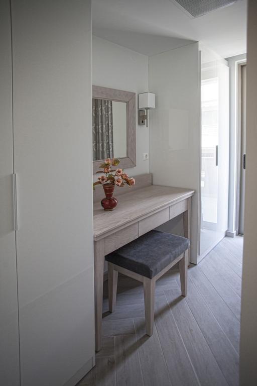 Eleonora Aparthotel
