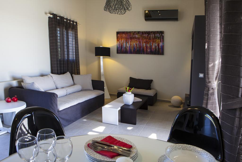 Villa Lefteris *