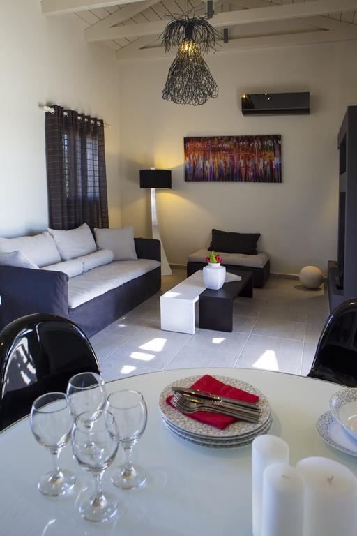 Villa Lefteris *