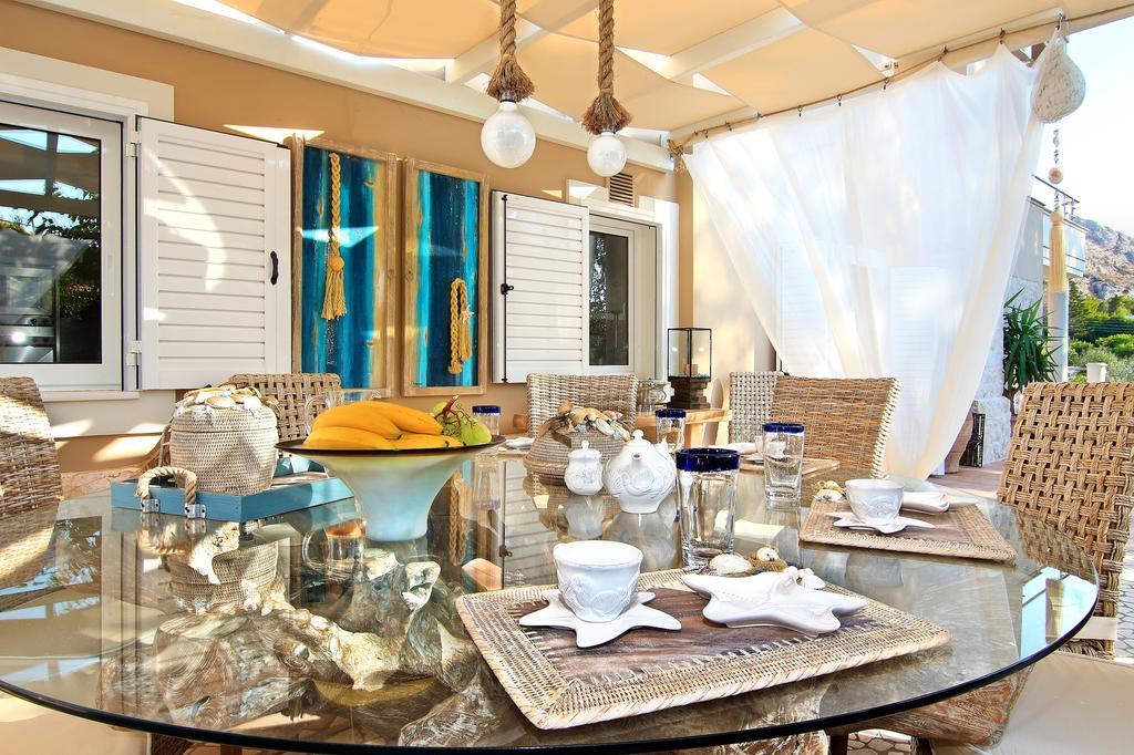 Villa Luxury Sea Melody Palaia Fokaia