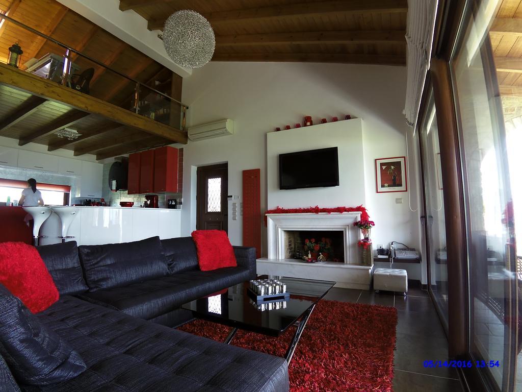 Holiday home Dimitra