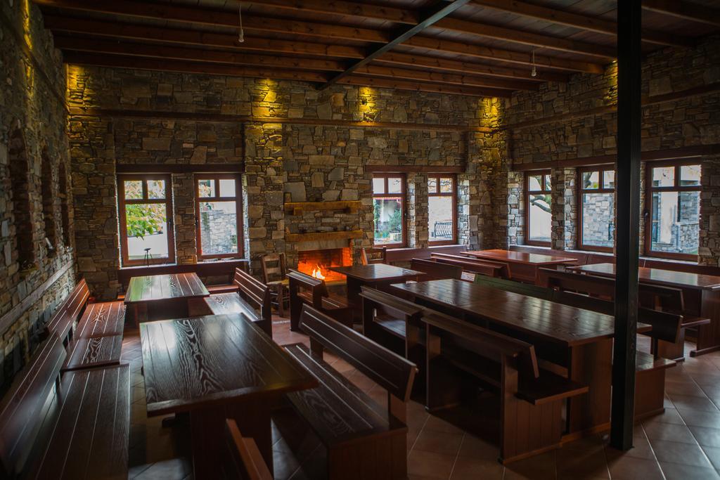 Evzin Hotel Loutraki (Pella)