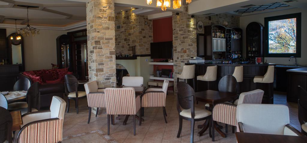 Evzin Hotel 3*