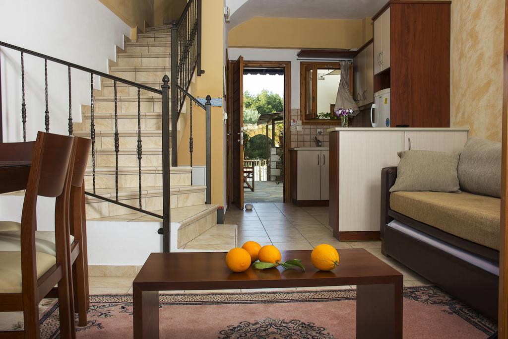 Apartment Alkyoni *