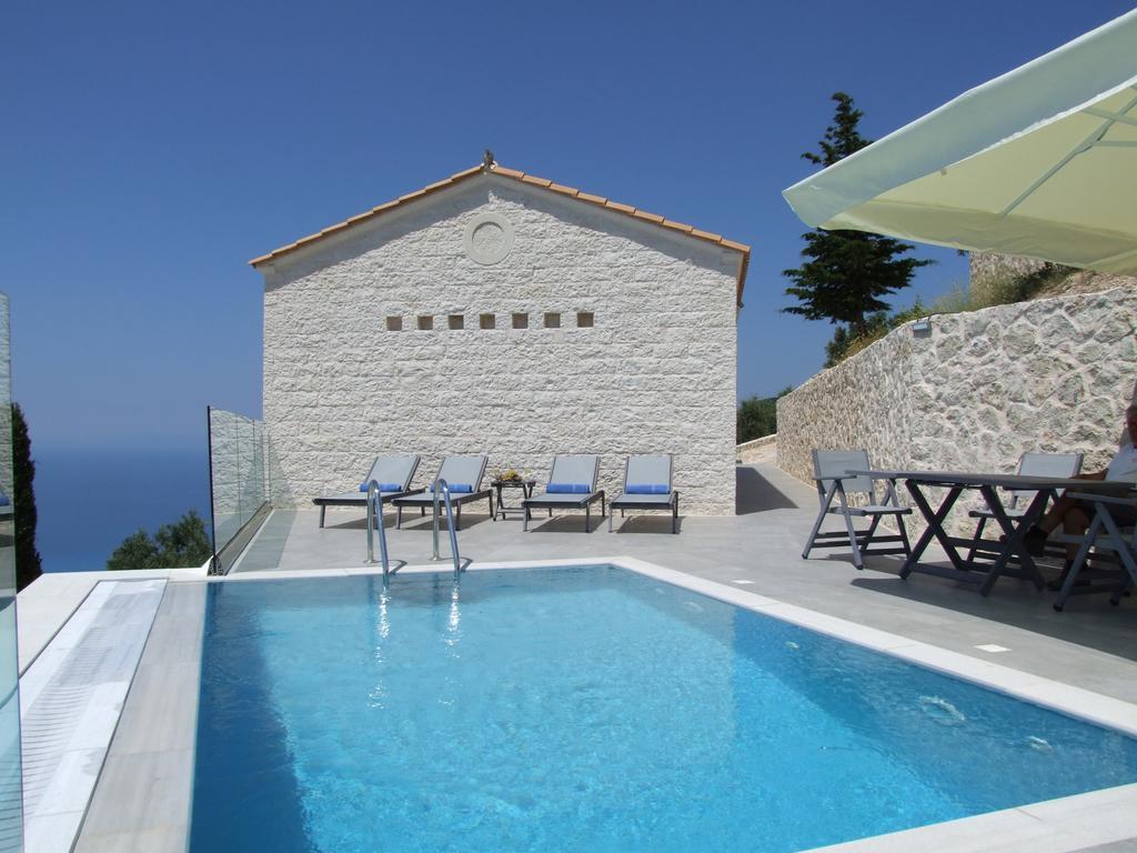 Villa Kampaki Stone Agios Nikitas