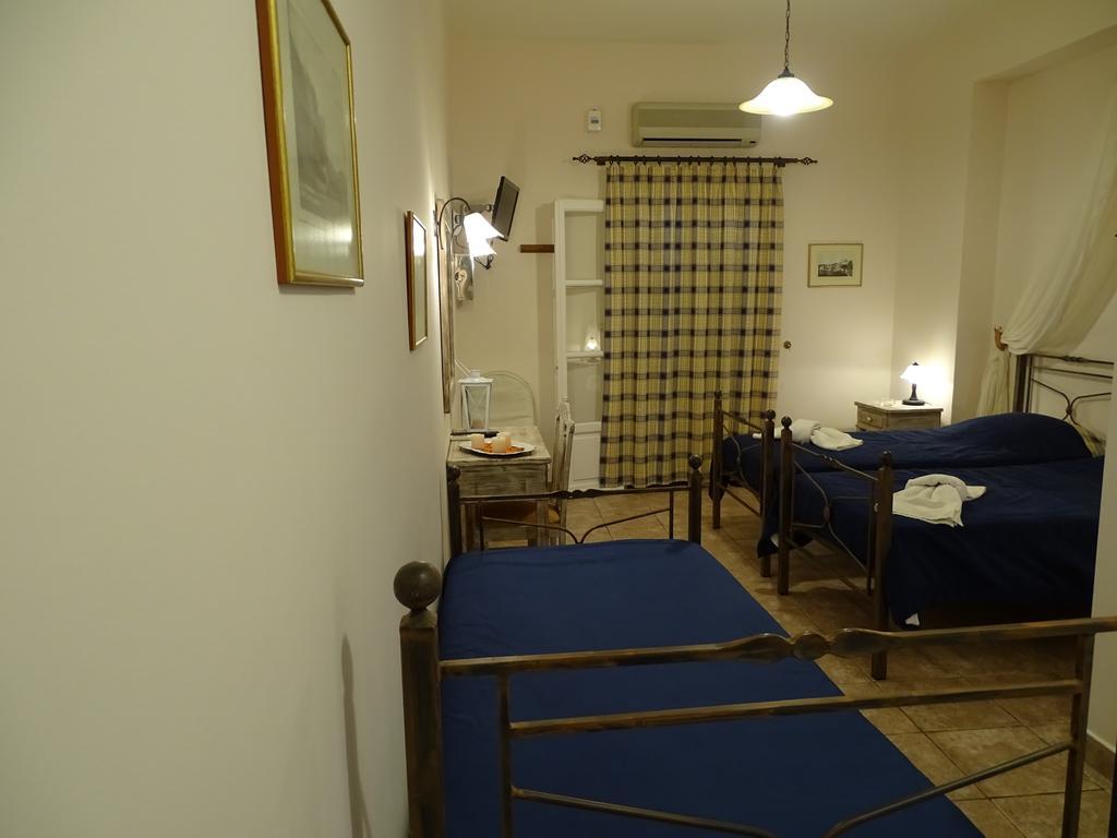 Romanza Ano Syros