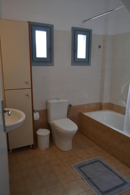 Aelia Santorini