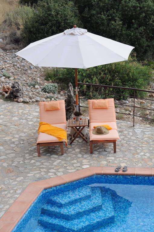 Alonissos Poikilma - Luxury In Alonissos In Nature With Private Pools *