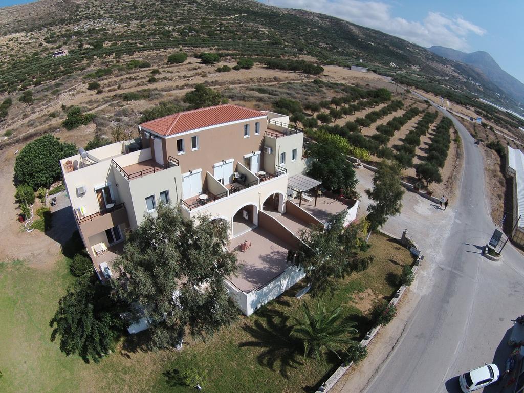 Apartment Nikos *