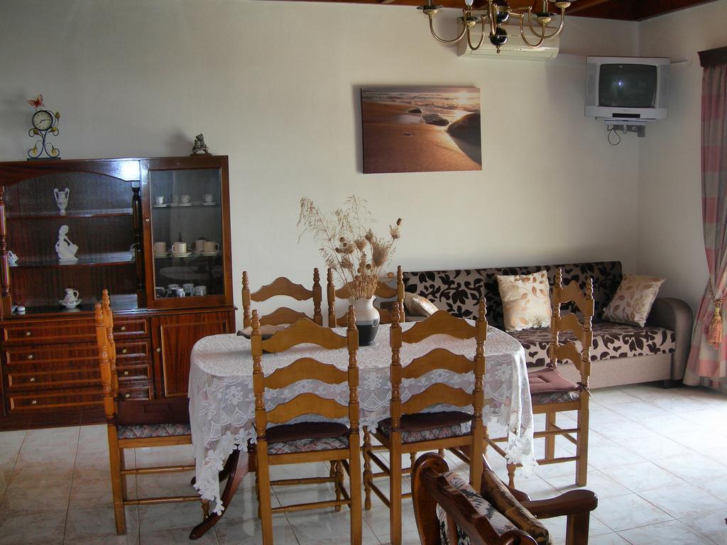 Apartment Emilios See View Apartment Barbati