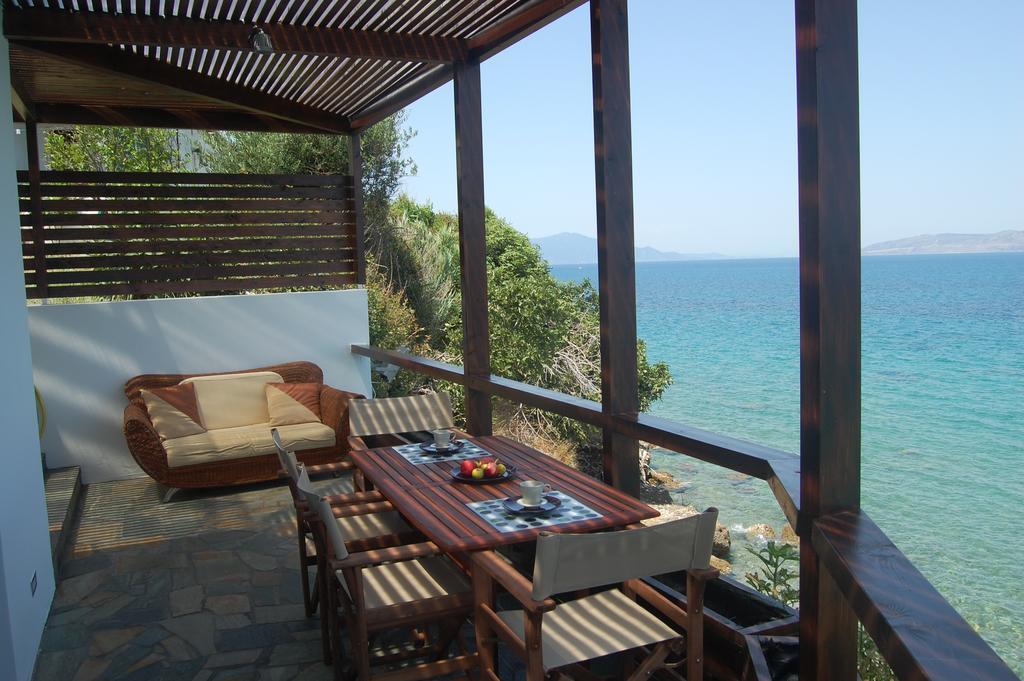Asmini Pefki (Evia)