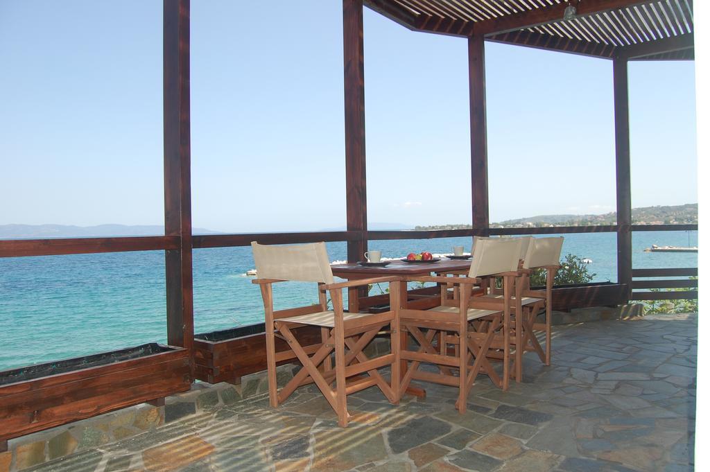 Asmini Pefki (Evia)