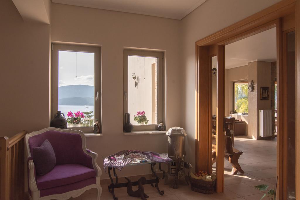 Maira Villa Korfos