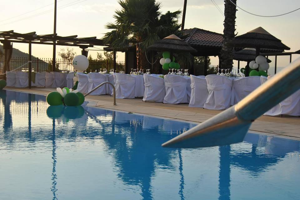 Eugenia Aparthotel 3*