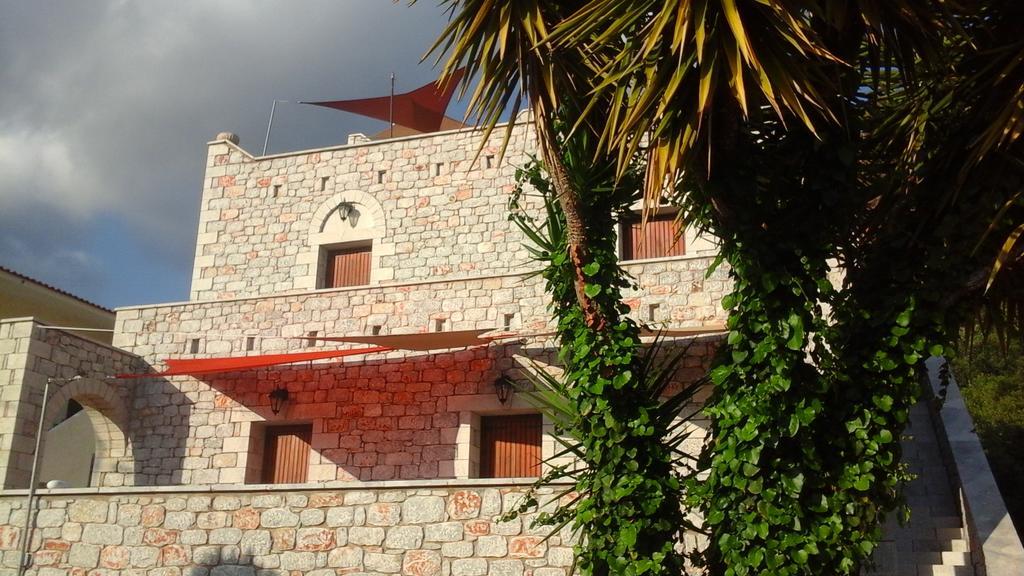 Foivos 2 Hotel