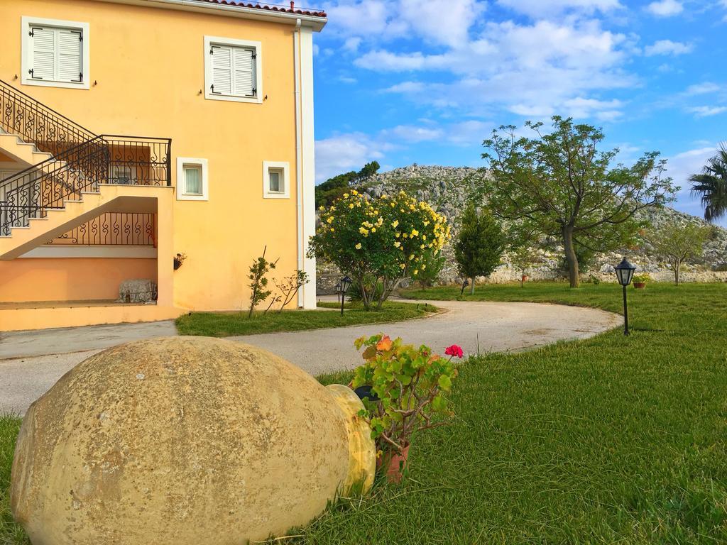 Sunshine Apartment