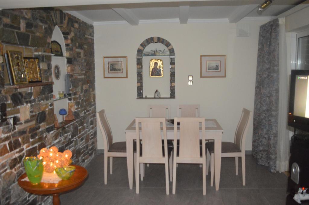 Luxury Villa Lagonisi