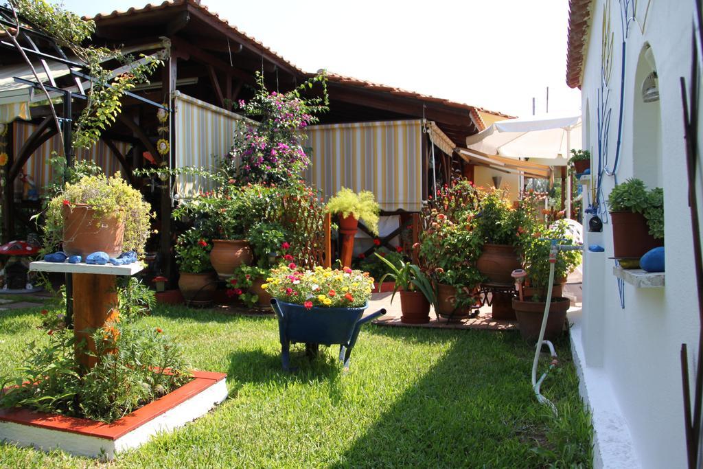 Portes Summer House *