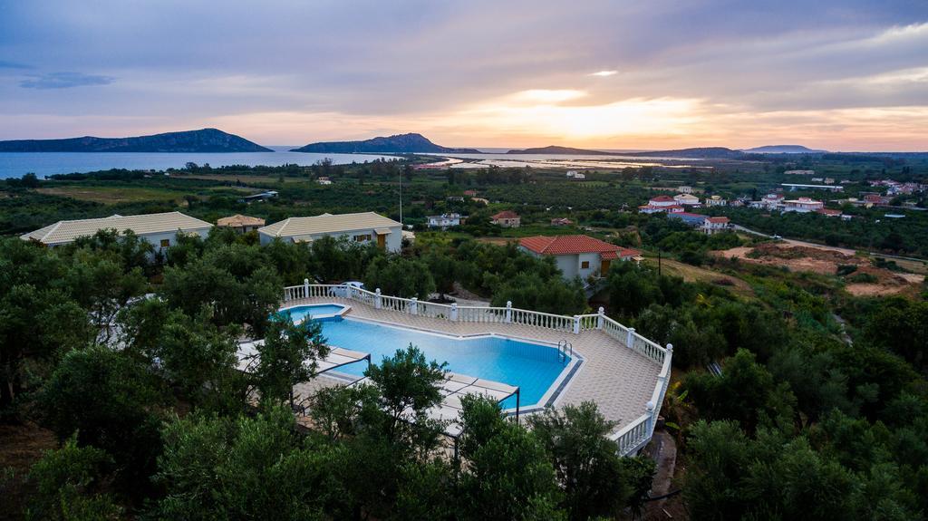 Aparthotel Thanos Village Gialova