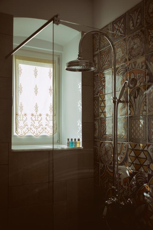 1901 Hermoupolis Bed & Breakfast 3*