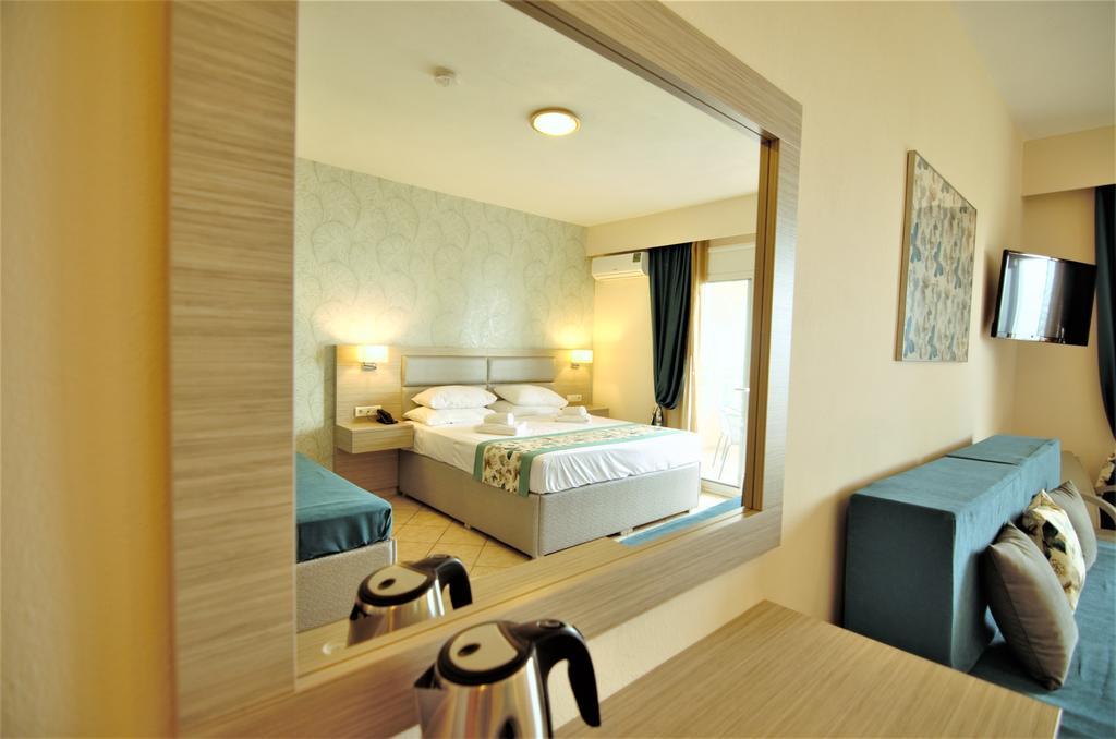 Grand Hotel
