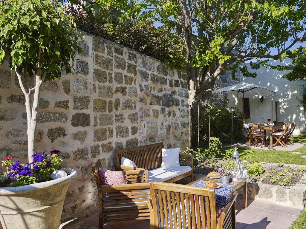 Helios Garden Boutique Apartments Apartment