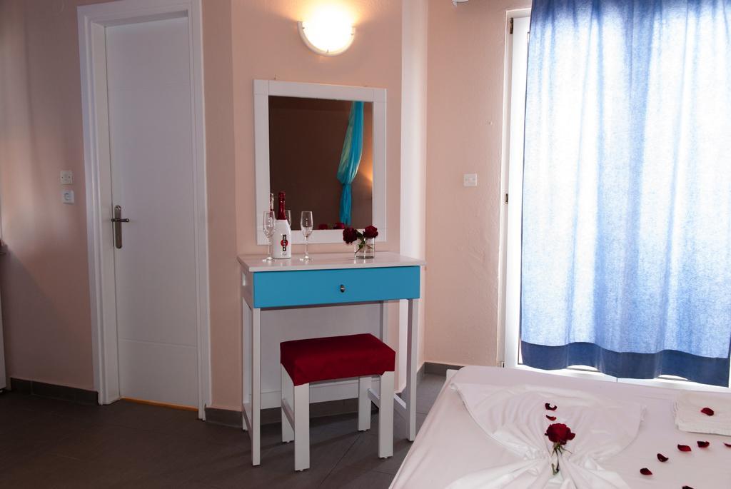Studio Napoleon Aparthotel