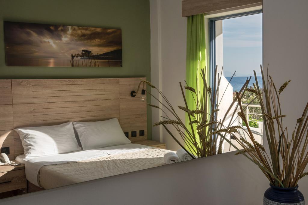 Sirene 3* Diakofti
