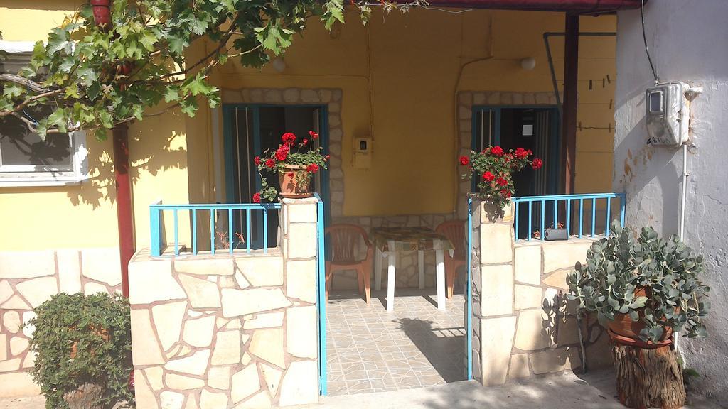 Apartment Vintage House-vori-rent *