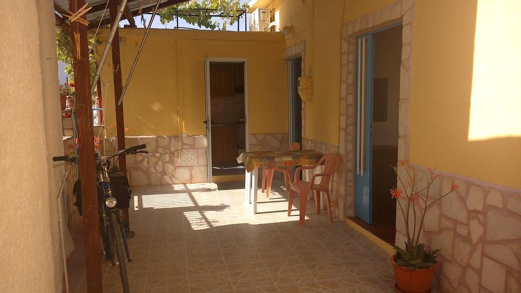 Apartment Vintage House-vori-rent Vori