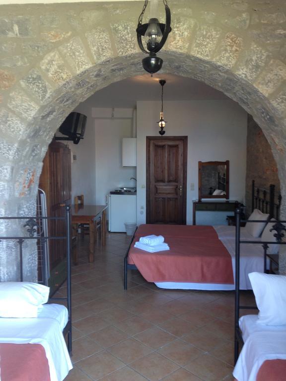 Guest house Las - Giannakakoy Traditional Stone Houses