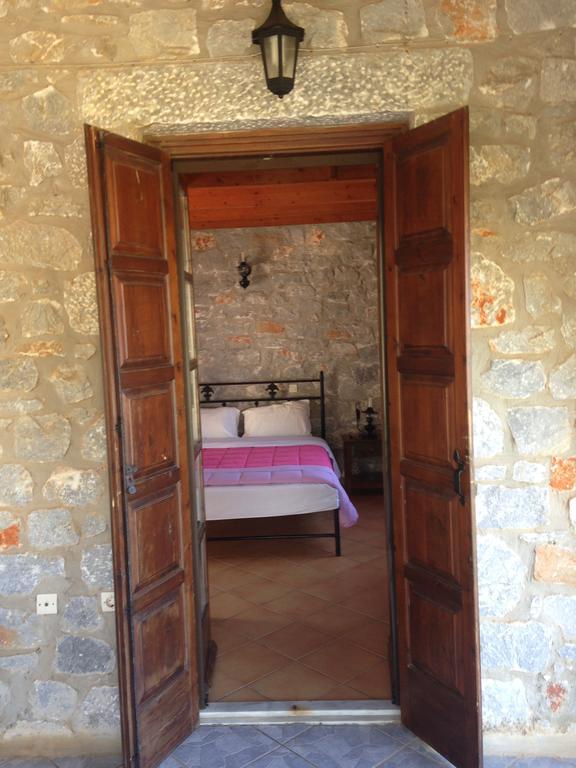 Guest house Las - Giannakakoy Traditional Stone Houses