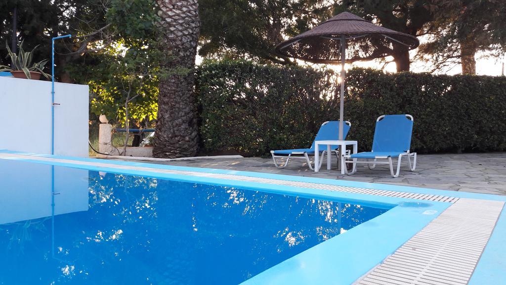 Oasis Apartments & Rooms *