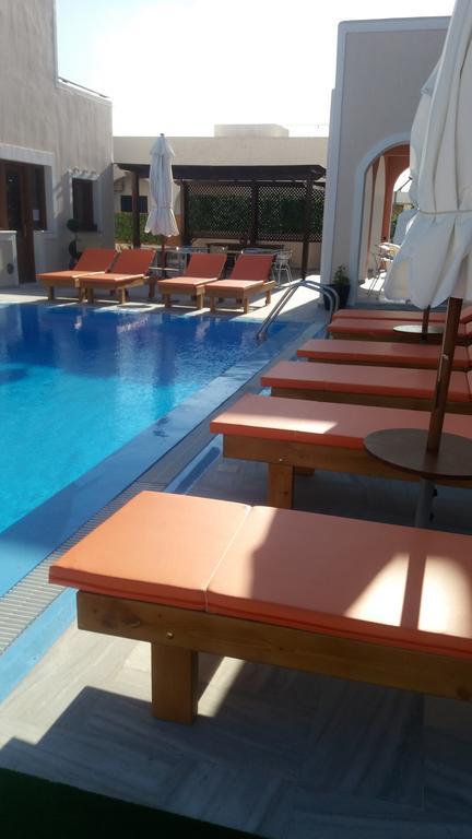 Voula 4*