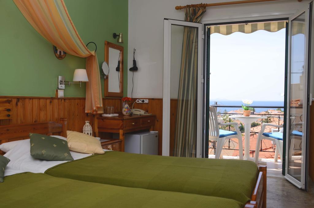 Samaina Guest house *