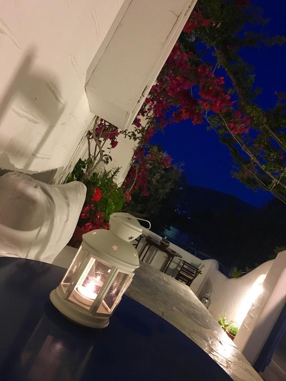 Nostos Parikia (Paros)