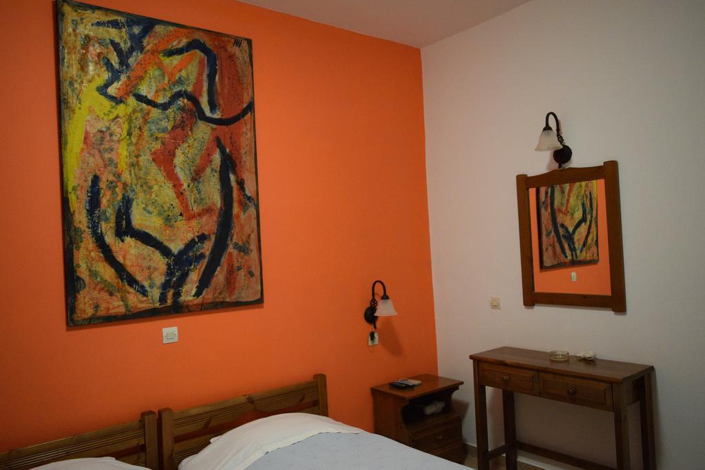 Aposperitis Hostel *